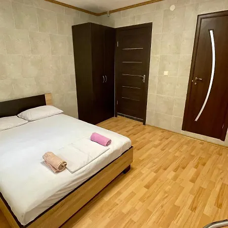 Apartment Smart Studio-біля вокзалу-недалеко від центру-городоцька 131 *
